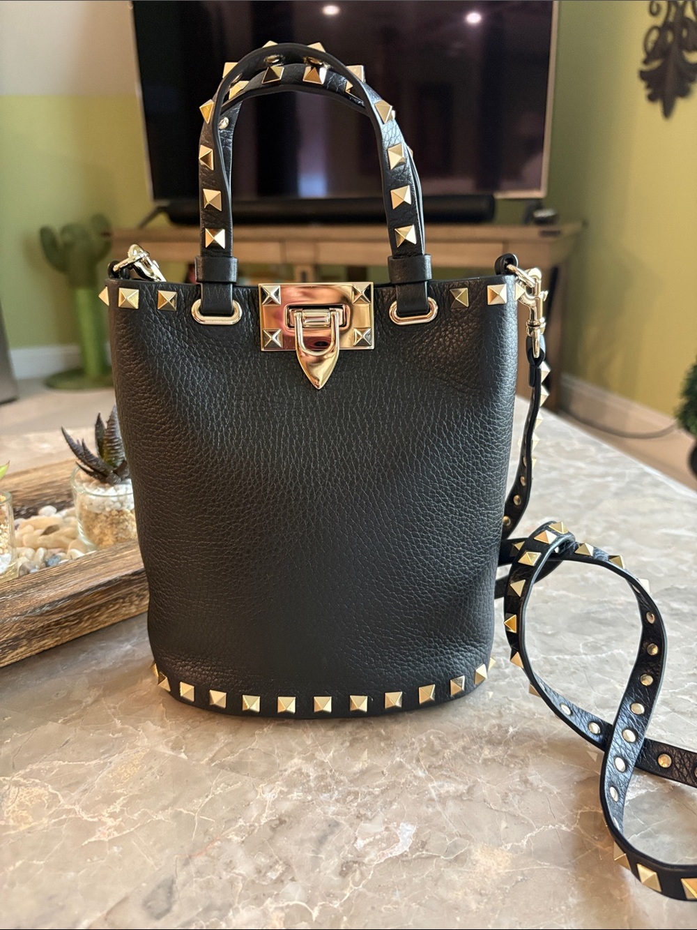 Valentino Rockstud mini bucket bag
